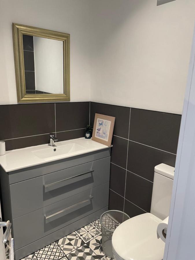 ホーリーヘッド Craig Avad Bed & Breakfast エクステリア 写真