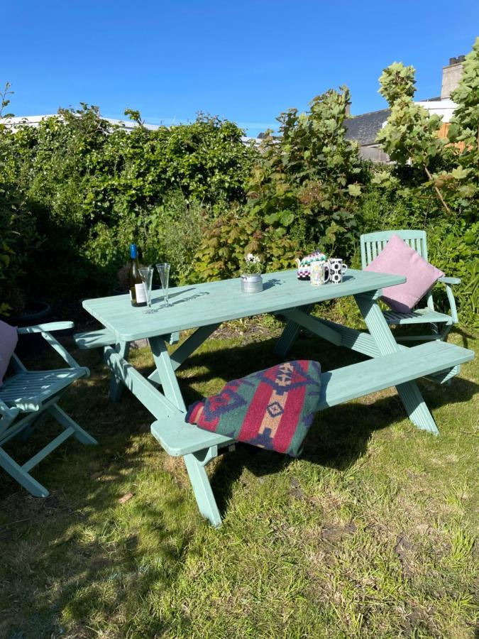 ホーリーヘッド Craig Avad Bed & Breakfast エクステリア 写真