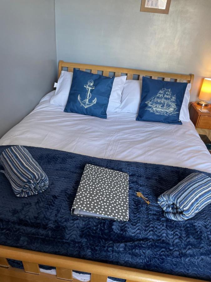 ホーリーヘッド Craig Avad Bed & Breakfast エクステリア 写真